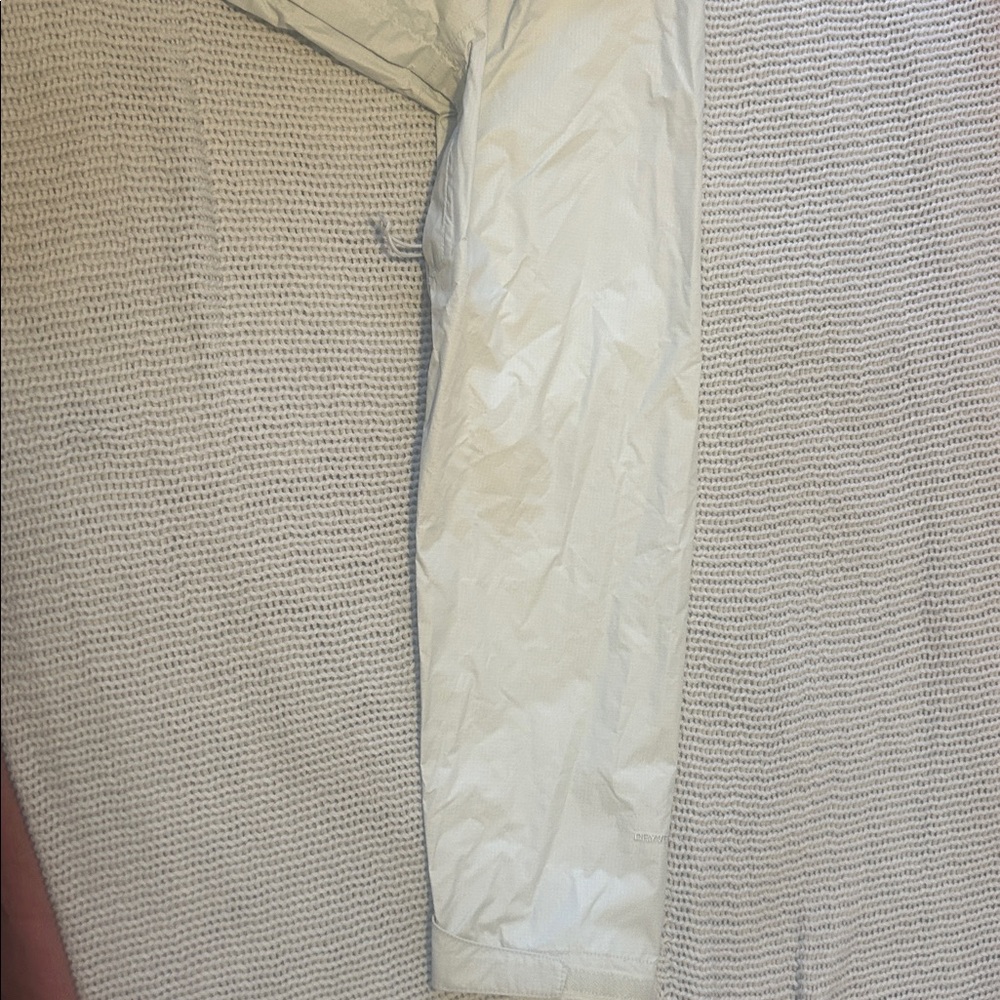 The North Face Women's Packable Rain Jacket - Cream - Picture 9 of 15